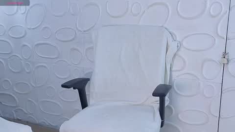 Sia online show from May 13, 12:04 pm