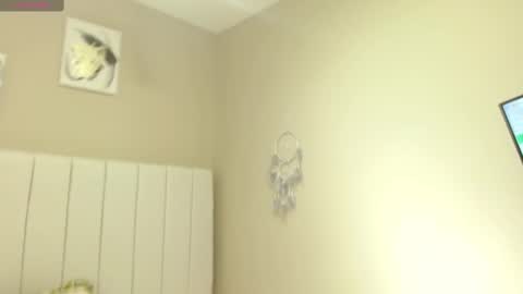 Snapshot of sienna_valexx chatting on October 16, 2:28 pm Sienna online show from October 16, 2:28 pm
