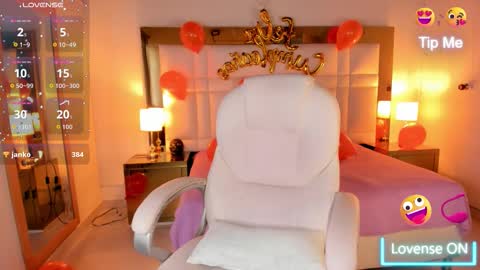 Sienna  online show from November 5, 1:46 pm