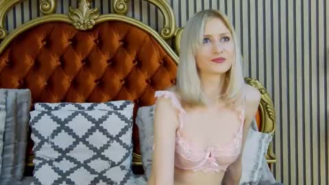 SiennaShapiro online show from November 17, 2:19 pm