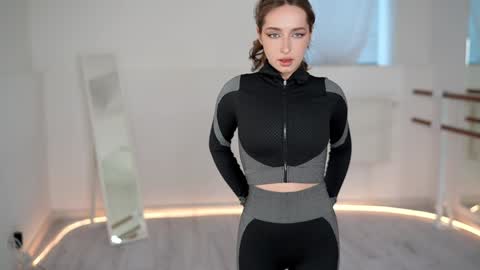 Snapshot of silent_chill chatting on February 3, 9:30 am Chilli online show from February 3, 9:30 am