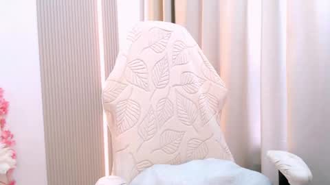 silk_ann online show from April 17, 7:44 am