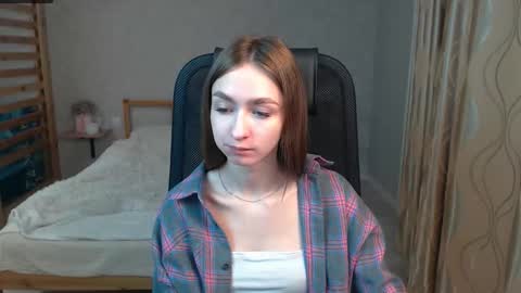 silkymiley online show from October 5, 7:28 am