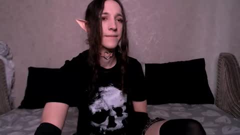 silvermuse online show from November 10, 11:02 am