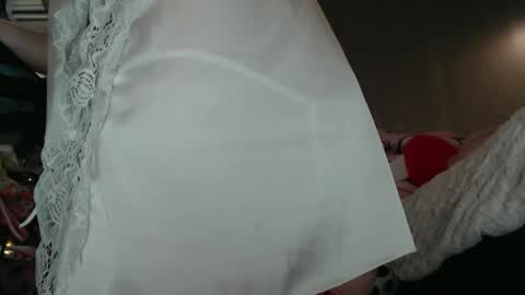 silviajpn online show from February 18, 1:44 pm