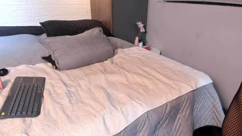 simon_durand online show from April 8, 4:48 am