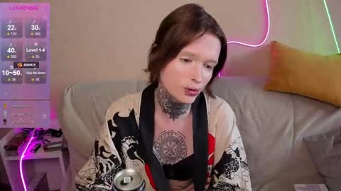 Simona online show from April 28, 10:30 am