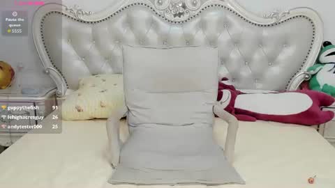 simonastephanie online show from July 6, 5:26 am