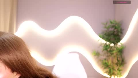 simone_sky online show from February 3, 12:42 pm