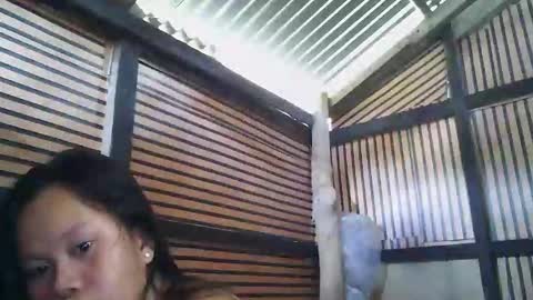 simply_y0urs online show from November 17, 12:35 am