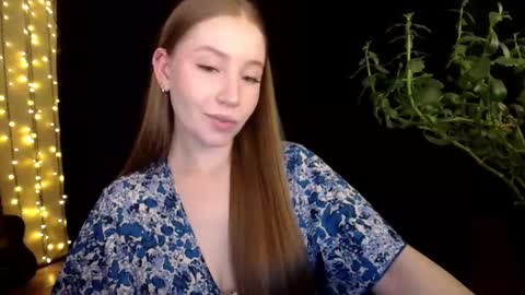 Snapshot of sindiwatsoon chatting on October 15, 1:23 pm Sindi online show from October 15, 1:23 pm