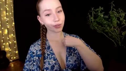 Snapshot of sindiwatsoon chatting on October 17, 1:48 pm Sindi online show from October 17, 1:48 pm