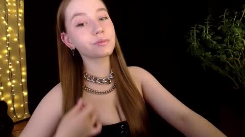 Snapshot of sindiwatsoon chatting on September 17, 1:36 pm Sindi online show from September 17, 1:36 pm