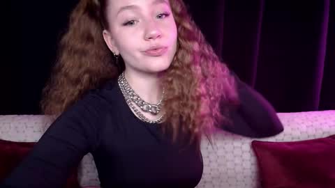 Snapshot of sindiwatsoon chatting on March 9, 11:03 am Sindi online show from March 9, 11:03 am