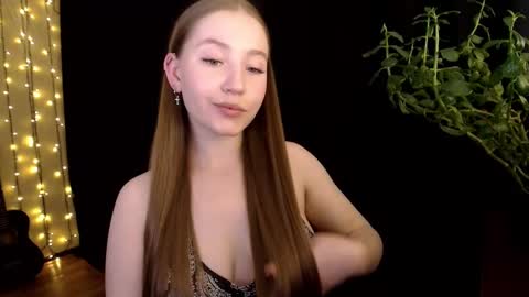 Snapshot of sindiwatsoon chatting on October 9, 11:48 am Sindi online show from October 9, 11:48 am