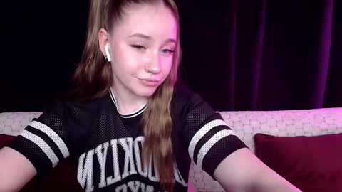 Snapshot of sindiwatsoon chatting on January 26, 5:34 pm Sindi online show from January 26, 5:34 pm