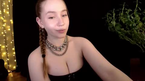 Snapshot of sindiwatsoon chatting on September 19, 2:43 pm Sindi online show from September 19, 2:43 pm