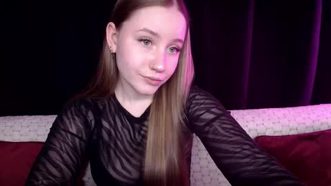 Snapshot of sindiwatsoon chatting on March 1, 4:11 pm Sindi online show from March 1, 4:11 pm