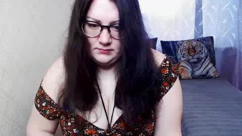 Angela online show from February 13, 9:12 am