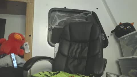 Sinistra Dextra online show from October 8, 8:20 am