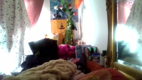 Siofra online show from October 21, 3:48 pm