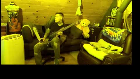 Snapshot of siphonophorstrings chatting on September 9, 12:10 am Dustbunnyfoofoo online show from September 9, 12:10 am