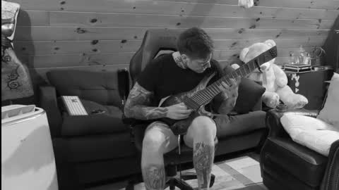 Snapshot of siphonophorstrings chatting on October 7, 10:06 pm Dustbunnyfoofoo online show from October 7, 10:06 pm