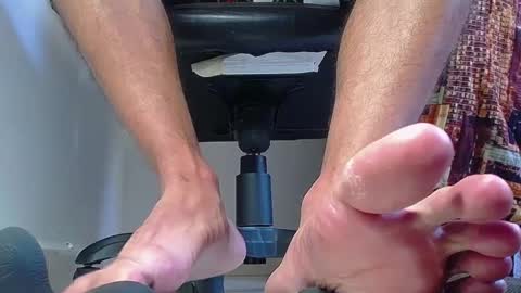 Snapshot of sir_kev66 chatting on February 20, 9:31 pm only foot                         worshipers here online show from February 20, 9:31 pm