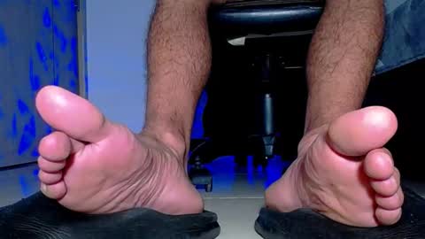Snapshot of sir_kev66 chatting on September 27, 6:55 am only foot                         worshipers here online show from September 27, 6:55 am