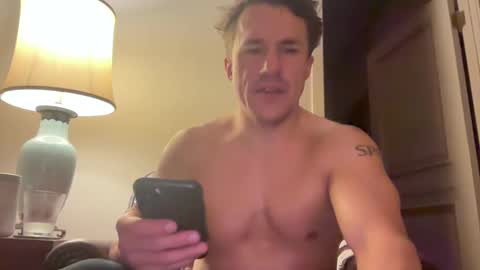 Snapshot of sirbubblesworth chatting on December 17, 9:28 am sirbubblesworth online show from December 17, 9:28 am