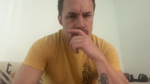 Snapshot of sirbubblesworth chatting on March 5, 11:38 pm sirbubblesworth online show from March 5, 11:38 pm