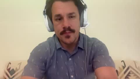 Snapshot of sirbubblesworth chatting on January 27, 6:30 am sirbubblesworth online show from January 27, 6:30 am