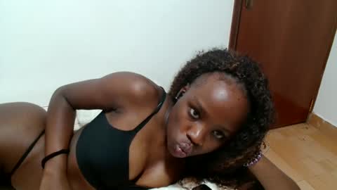 shannie online show from April 11, 11:14 am