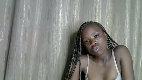 shannie online show from November 16, 6:32 pm