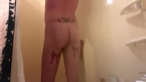 Sissy Krissie online show from November 9, 5:05 pm