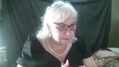 Sissy Diane online show from September 11, 11:39 pm