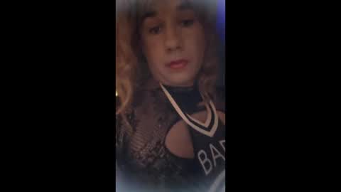 sissywhiteb online show from April 17, 8:28 am