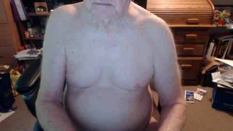 sjbottomboi online show from August 6, 2:37 pm