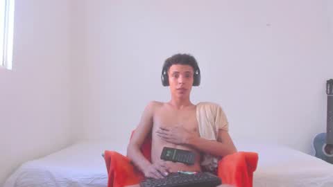 skady_coronado online show from January 11, 9:57 pm