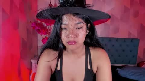 Snapshot of skarlettkray chatting on October 21, 3:33 am Skarlet online show from October 21, 3:33 am