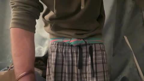 skinnyguyfun online show from January 13, 9:33 pm