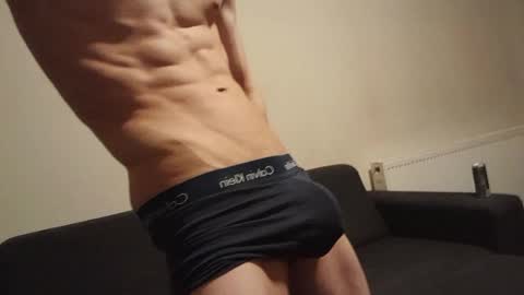 skinnyguywithbigd online show from December 5, 3:17 am