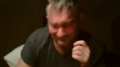 skinsmontana online show from March 17, 9:42 pm