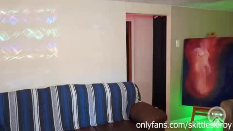 Skittles Kirby online show from October 3, 10:07 pm