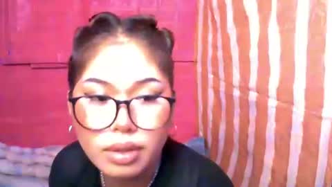 Snapshot of sky_fox_sweetxx chatting on October 24, 12:28 pm online show from October 24, 12:28 pm