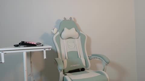 SKYE. online show from September 25, 3:57 am