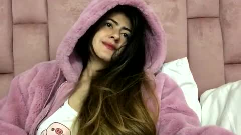 Skyler online show from January 12, 6:09 am