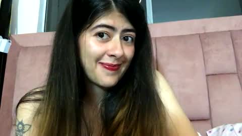 Skyler online show from March 18, 1:55 am