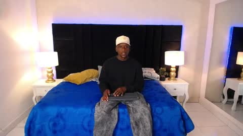 SKYLERBIGXXX online show from April 16, 4:12 am