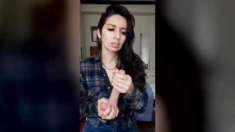 skyler online show from June 17, 8:03 pm